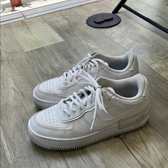 Wmns Air Force 1 Shadow 'Triple White' - Picture 4 of 6